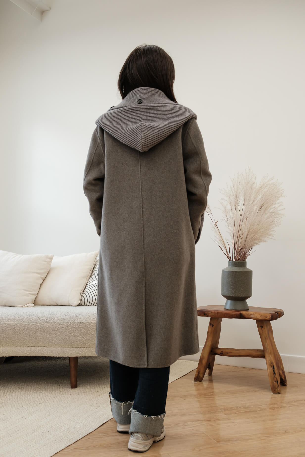 SINGLE BREASTED COLLAR COAT