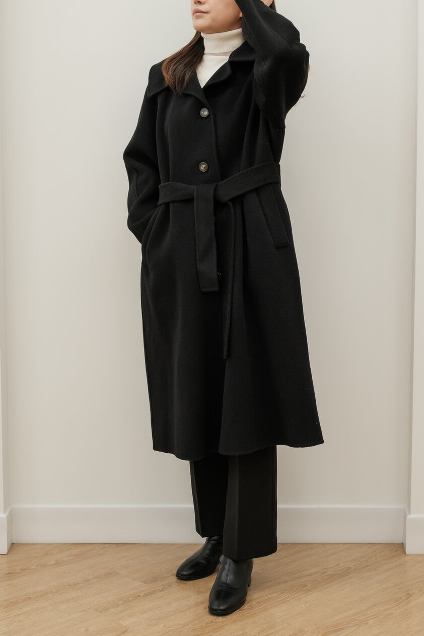 WIDE COLLAR SINGLE BREASTED BELTED COAT